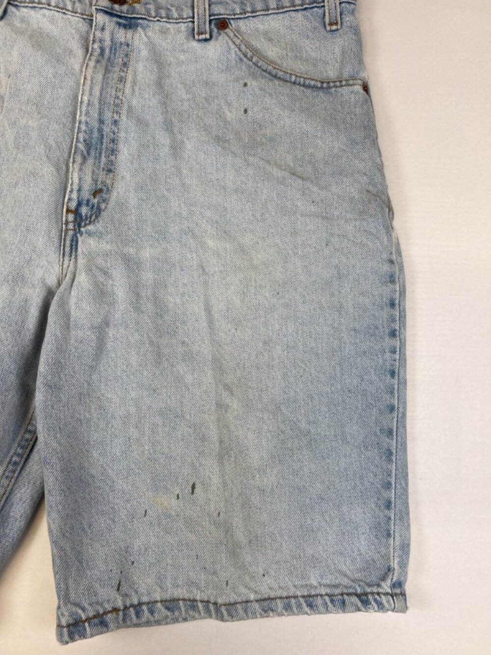 Vintage Levis 550 Mens 36 Light Wash Denim Jean Shorts Distressed Orange Tab 90s - Picture 7 of 13